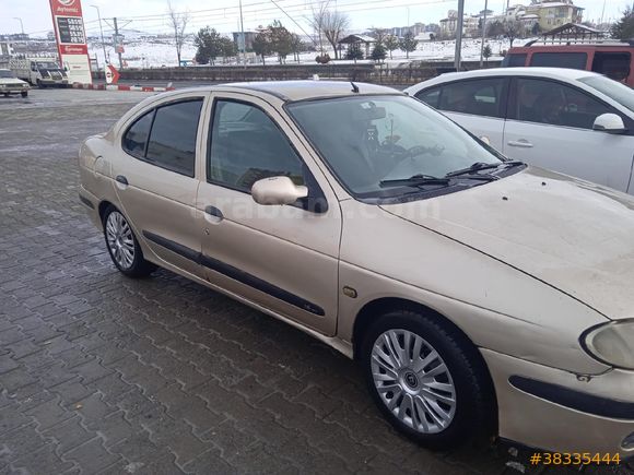 Sahibinden Renault Megane 1.6 Authentique 2000 Model  318.000 km Gri (Gümüş)