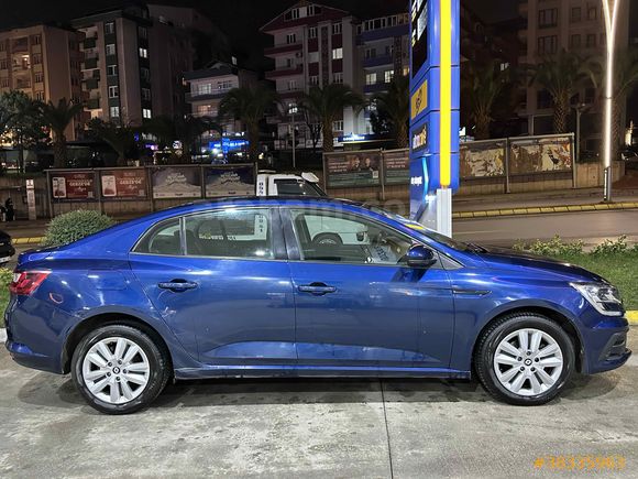 Sahibinden Renault Megane 1.3 TCe Joy 2022 Model 