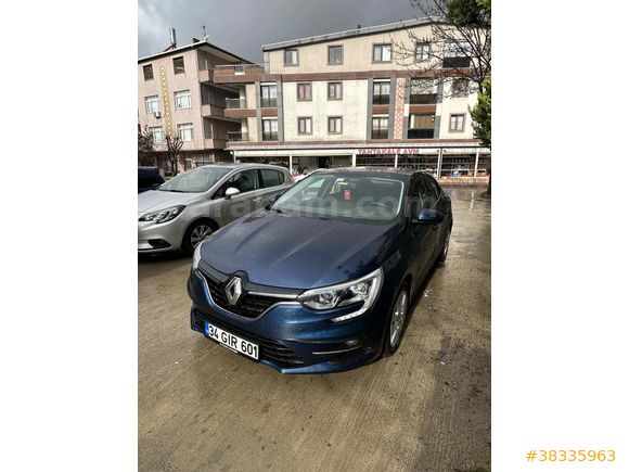 Sahibinden Renault Megane 1.3 TCe Joy 2022 Model 