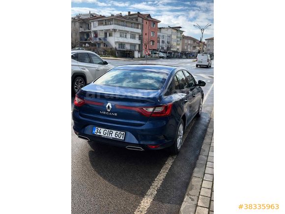 Sahibinden Renault Megane 1.3 TCe Joy 2022 Model 