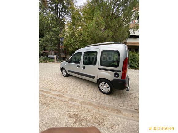 Sahibinden Renault Kangoo Multix 1.5 dCi Authentique 2009 Model 