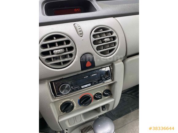 Sahibinden Renault Kangoo Multix 1.5 dCi Authentique 2009 Model 