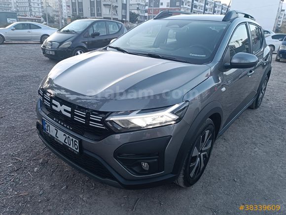Sahibinden Dacia Sandero Stepway 1.0 Tce Expression 2025 Model  6.001 km Füme