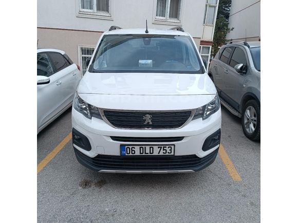 Sahibinden Peugeot Rifter 1.5 BlueHDI Allure 2022 Model