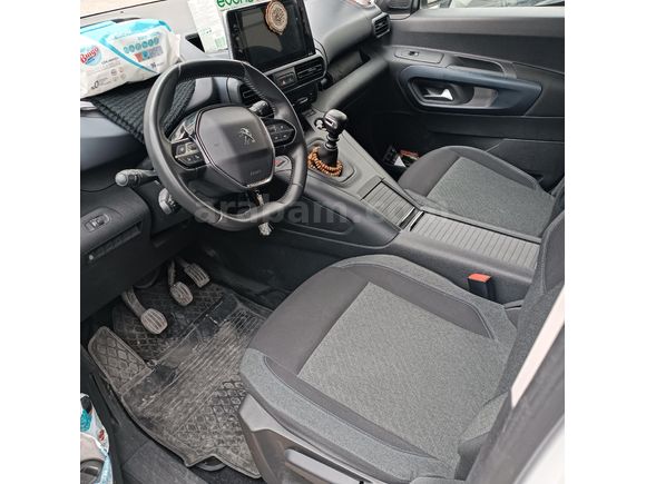 Sahibinden Peugeot Rifter 1.5 BlueHDI Allure 2022 Model