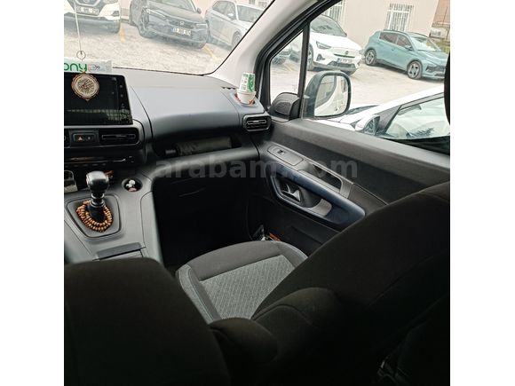 Sahibinden Peugeot Rifter 1.5 BlueHDI Allure 2022 Model