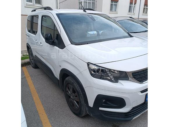 Sahibinden Peugeot Rifter 1.5 BlueHDI Allure 2022 Model