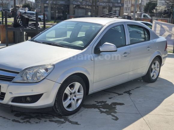 AKN Otomotiv'den ASTRA 2010 MODEL UCUNCU SAHIBINDEN SORUNSUZ