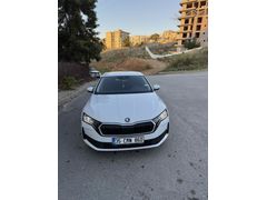 Sahibinden Skoda Octavia 1.5 Mhev Elite 2025 Model  14.000 km Beyaz