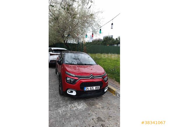 Sahibinden Citroen C3 1.2 PureTech Shine 2023 Model İstanbul 40.000 km Kırmızı