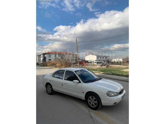 ALTINOK AUTO'Dan 1997 DEGİŞENSİZ MONDEO