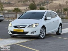 OTOMOTİK 1.4 TURBO COSMO OPEL ASTRA