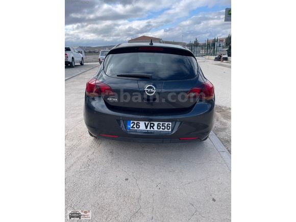 TEK DEĞİŞEN ÖN ÇAMURLUK KAPUT KAPLAMA TAVAN BOYA YANIĞI