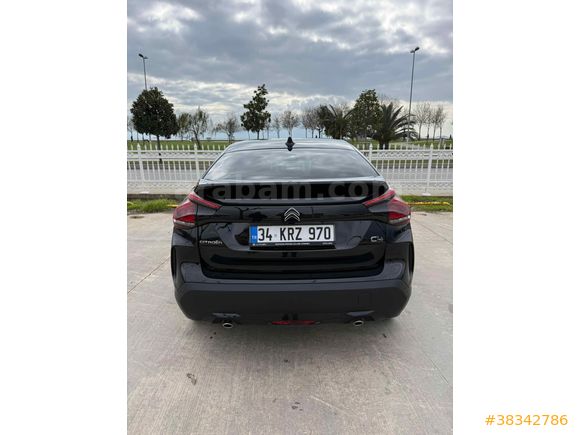 16.000 KM Citroen C4 1.2 PureTech Shine 2024 Model 
