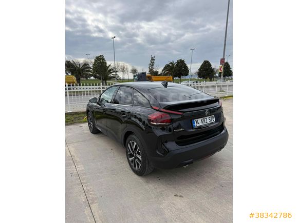 16.000 KM Citroen C4 1.2 PureTech Shine 2024 Model 