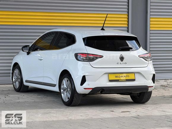 SELÇUK AUTO | 2023 RENAULT CLİO EVOLUTİON HATASIZ SERVİS BAKIMLI