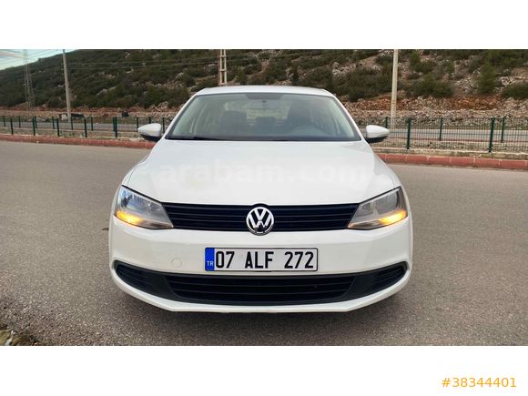 Volkswagen Jetta 1.4 TSi Trendline 2014 Model 