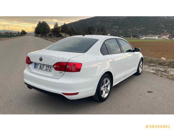 Volkswagen Jetta 1.4 TSi Trendline 2014 Model 