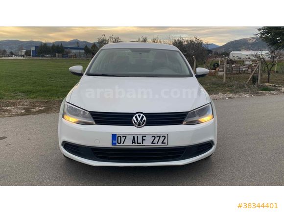 Volkswagen Jetta 1.4 TSi Trendline 2014 Model 