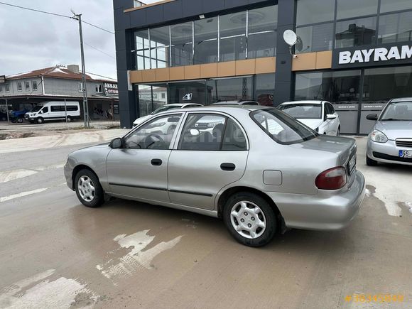 Galeriden Hyundai Accent 1.3 LS 2000 Model Yozgat