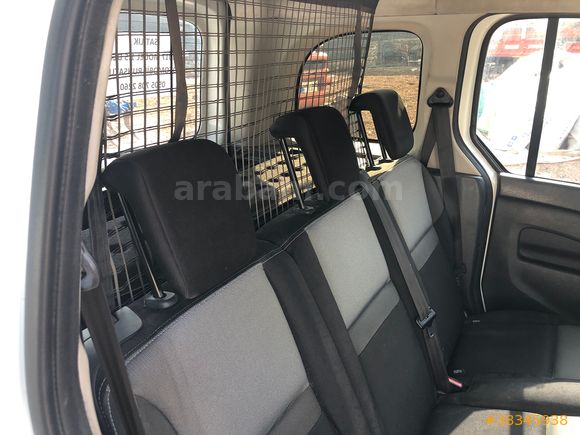 İlk sahibinden kazasız otomobil binek ruhsatlı temiz masrafsız 2017 model kangoo