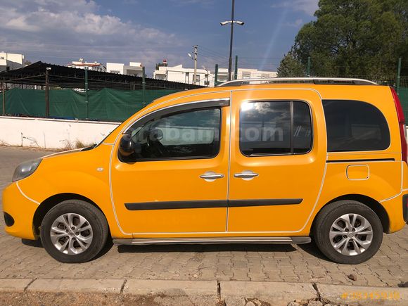 İlk sahibinden kazasız otomobil binek ruhsatlı temiz masrafsız 2017 model kangoo