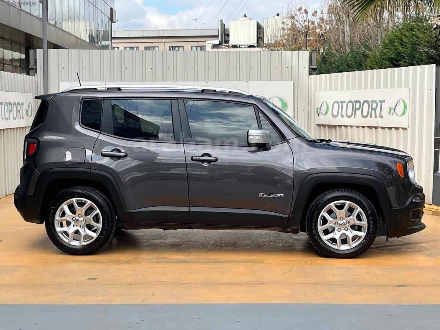 SAMİ AUTO DAN HATASIZ BOYASIZ Jeep Renegade 1.6 Multijet Limited 4