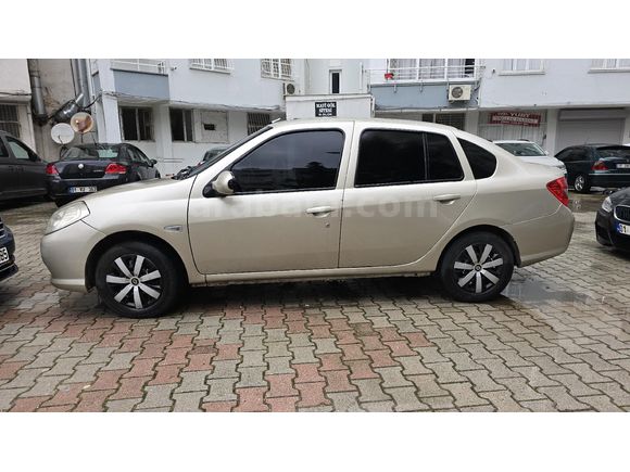 Renault Symbol 1.4 Expression 2010