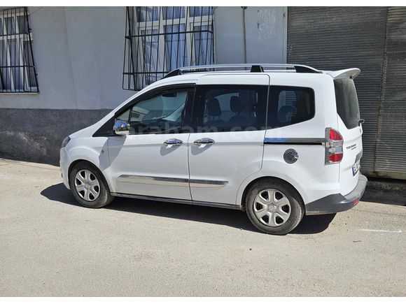 Sahibinden Ford Tourneo Courier 1.5 TDCi Journey Trend 2017 Model
