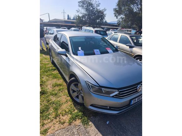 Sahibinden Volkswagen Passat 1.6 TDi BlueMotion Comfortline 2016 Model