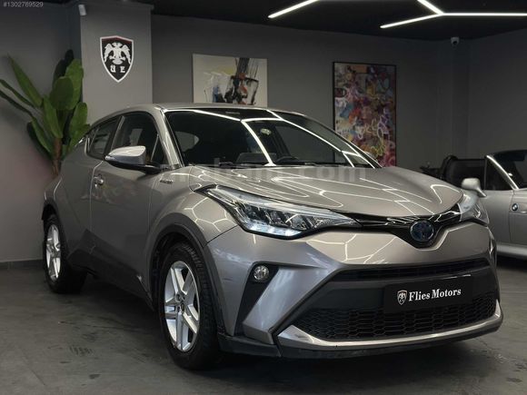 FLİES MOTORS'DAN 2021 108'BİN KM C-HR 1.8 HYBRİD FLAME E-CVT