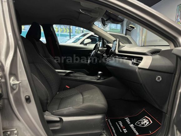 FLİES MOTORS'DAN 2021 108'BİN KM C-HR 1.8 HYBRİD FLAME E-CVT