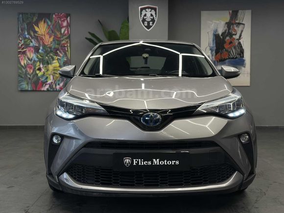 FLİES MOTORS'DAN 2021 108'BİN KM C-HR 1.8 HYBRİD FLAME E-CVT