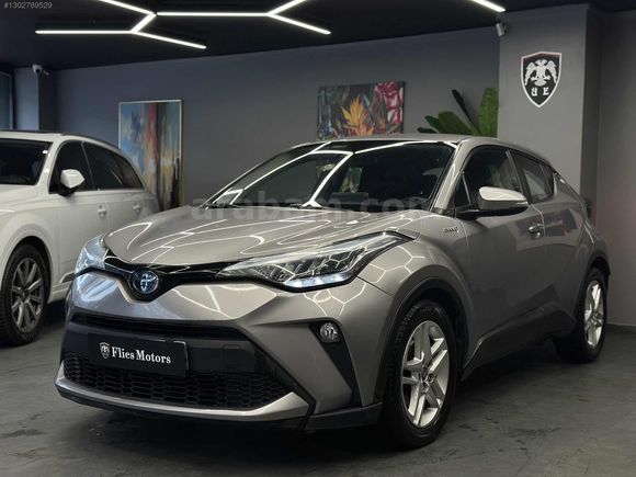 FLİES MOTORS'DAN 2021 108'BİN KM C-HR 1.8 HYBRİD FLAME E-CVT