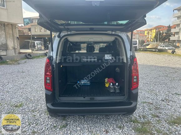 6500 KM DE 2025 MODEL BERLİNGO MAX