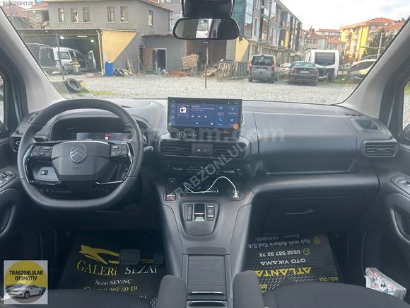 6500 KM DE 2025 MODEL BERLİNGO MAX