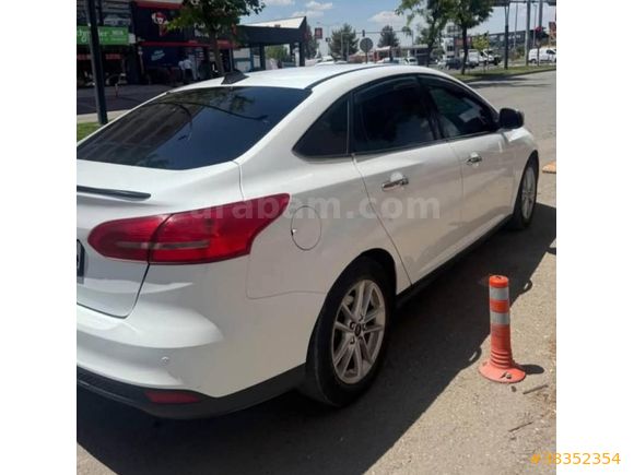 Sahibinden Ford Focus 1.5 TDCi Trend X 2015 Model Batman 205.000 km Beyaz