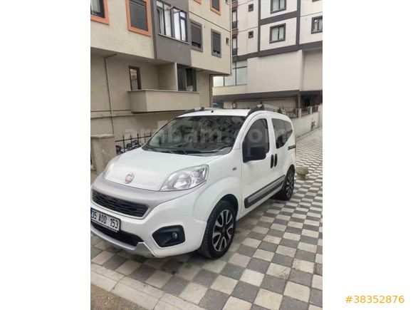 Sahibinden Fiat Fiorino Combi 1.3 Multijet Premio 2017 Model İstanbul 93.000 km Beyaz