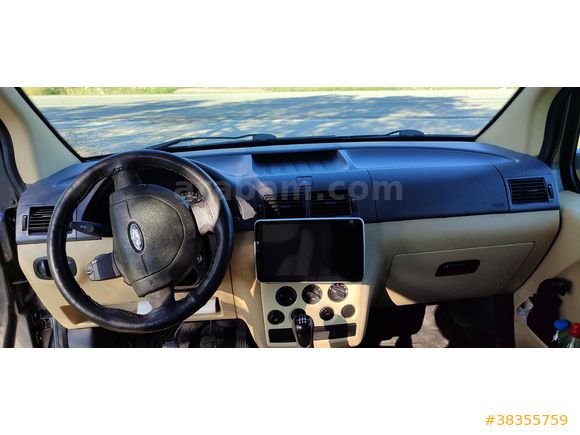 Sahibinden Ford Tourneo Connect 110PS 2009 Model