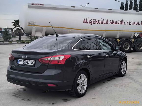 Sahibinden Ford Focus 1.6 Ti-VCT Style 2012 Model 