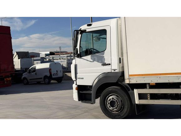 ÖZ UÇKUN OTOMOTİV'DEN 318 BİN KM DE ATEGO 1518