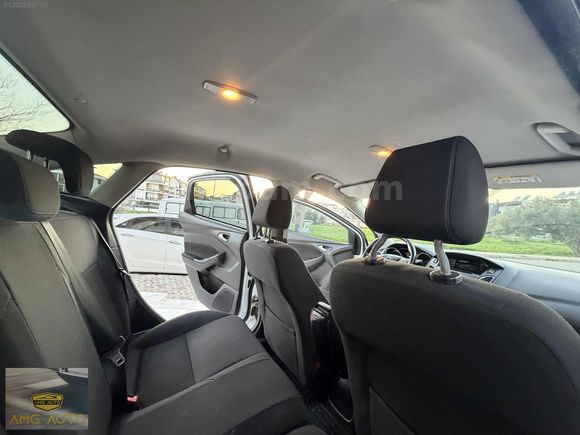 //2015 FORD FOCUS 1.5 TDCİ TREND X POWERSHİFT //