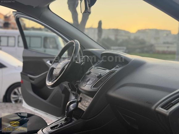 //2015 FORD FOCUS 1.5 TDCİ TREND X POWERSHİFT //