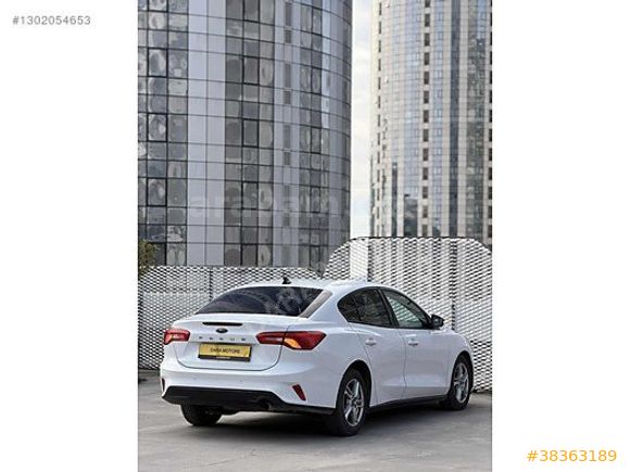 2020 MODEL FORD FOCUS DEĞİŞENSİZ DÜŞÜK KM