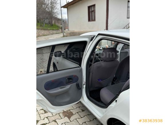 Sahibinden Renault Clio 1.4 RNA 2001 Model 