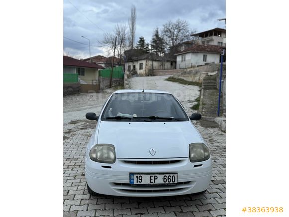 Sahibinden Renault Clio 1.4 RNA 2001 Model 