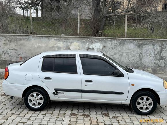 Sahibinden Renault Clio 1.4 RNA 2001 Model 
