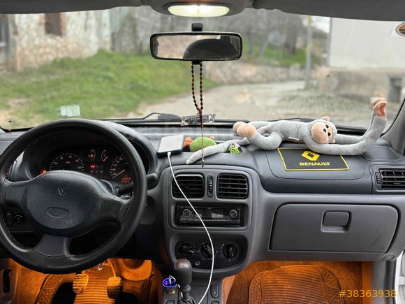 Sahibinden Renault Clio 1.4 RNA 2001 Model 
