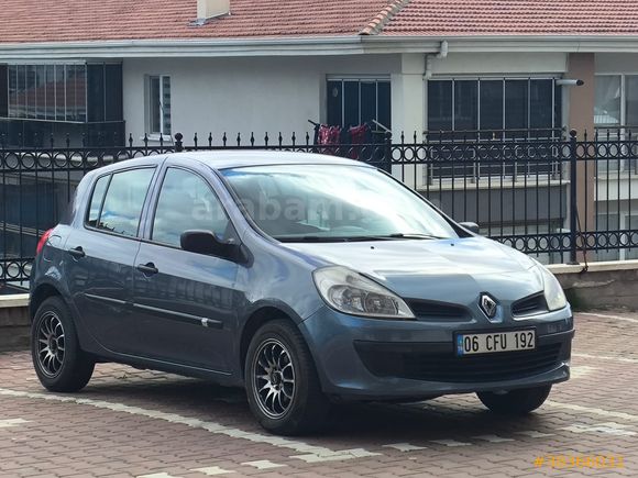 Clio 3, %93 motorlu, kazasız, değişensiz, boyasız 