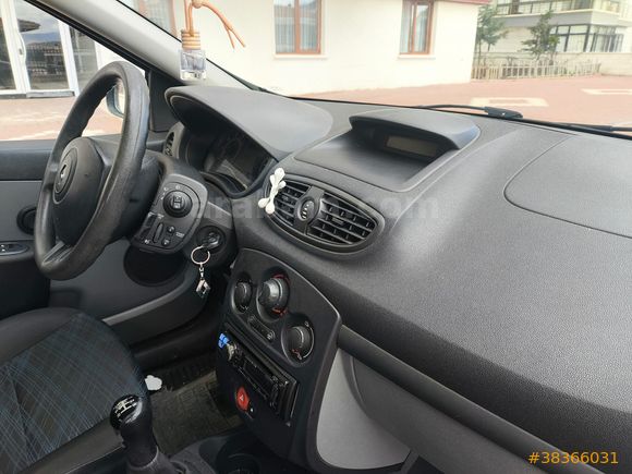 Clio 3, %93 motorlu, kazasız, değişensiz, boyasız 